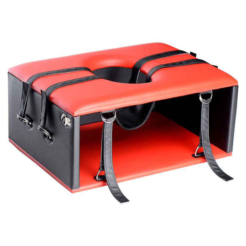 Queening Chair